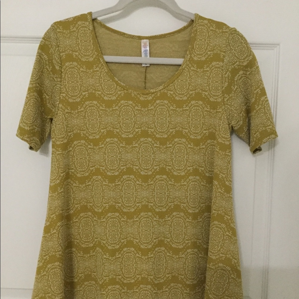 LuLaRoe Perfect-T